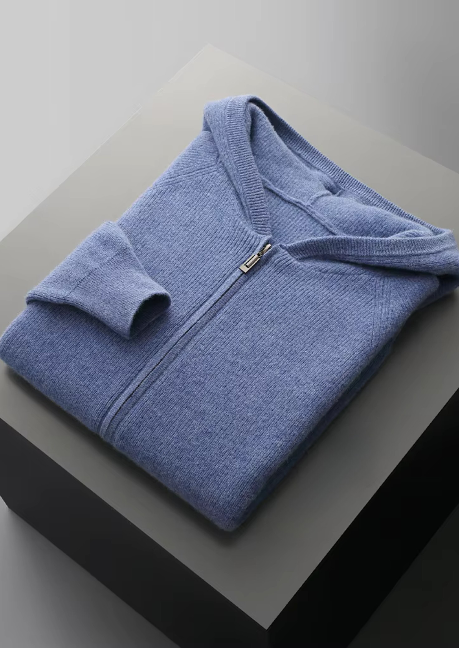 PURE EXTRA-FINE MERINO WOOL RIBBED ZIP HOODIE