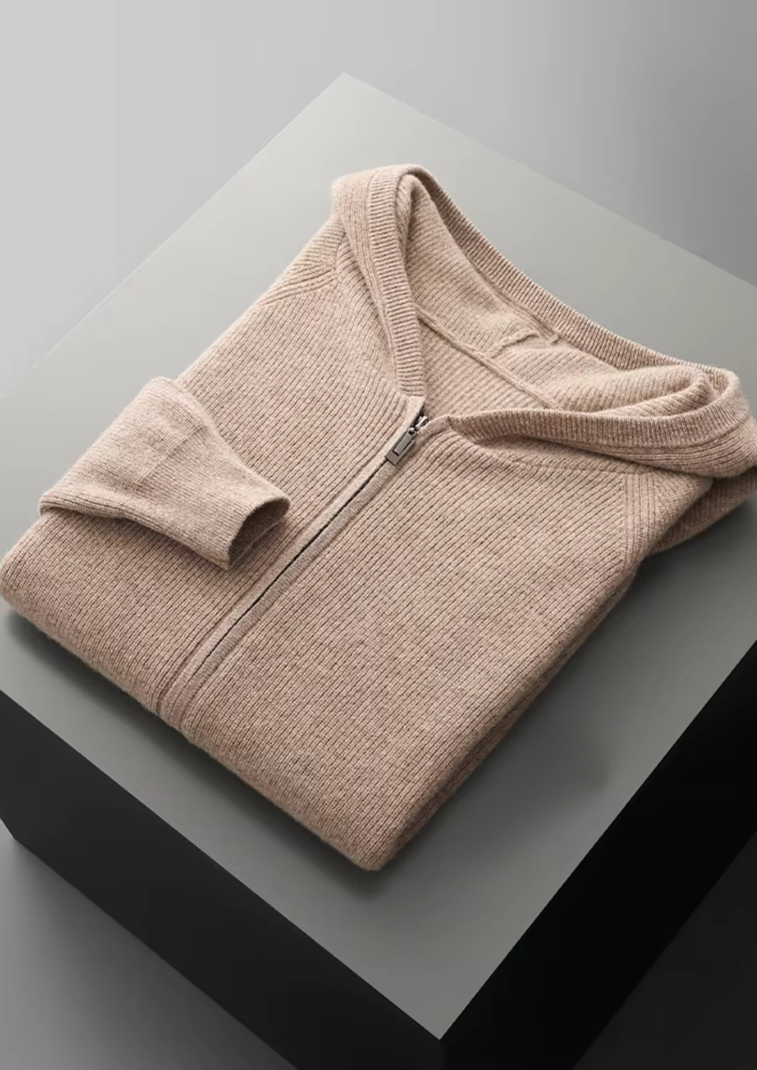 PURE EXTRA-FINE MERINO WOOL RIBBED ZIP HOODIE