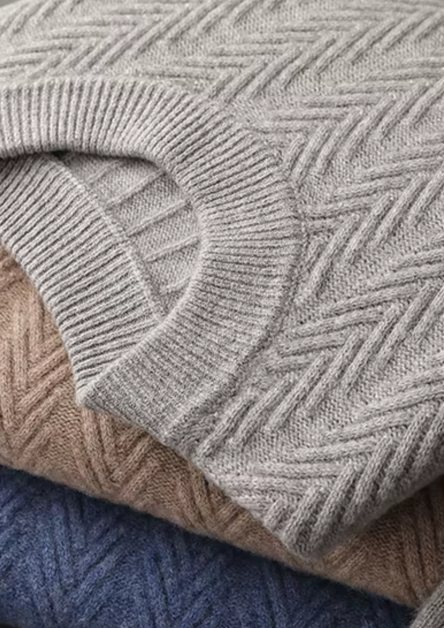 PURE EXTRA-FINE MERINO WOOL HERRINGBONE CREWNECK