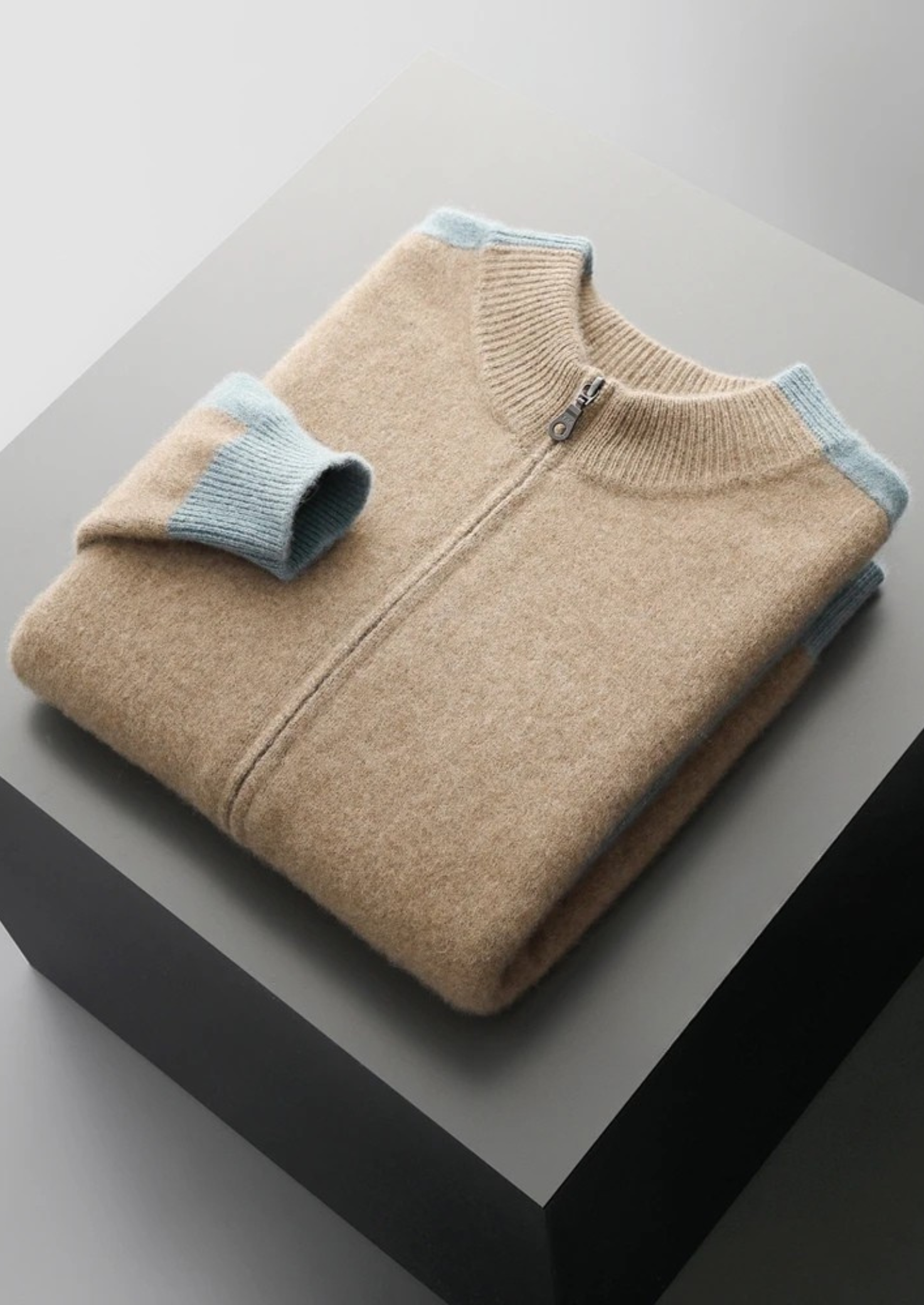 PURE EXTRA-FINE MERINO WOOL ZIP CARDIGAN
