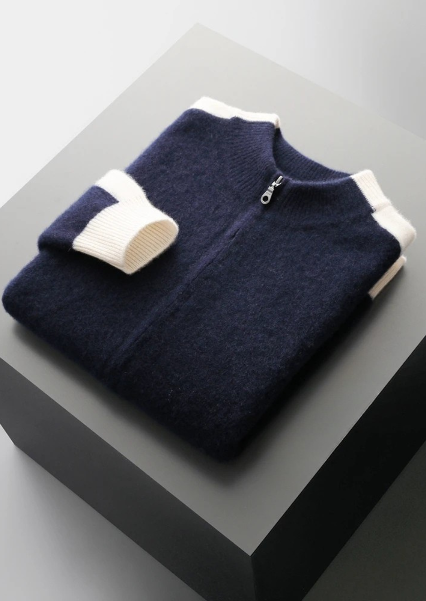 PURE EXTRA-FINE MERINO WOOL ZIP CARDIGAN