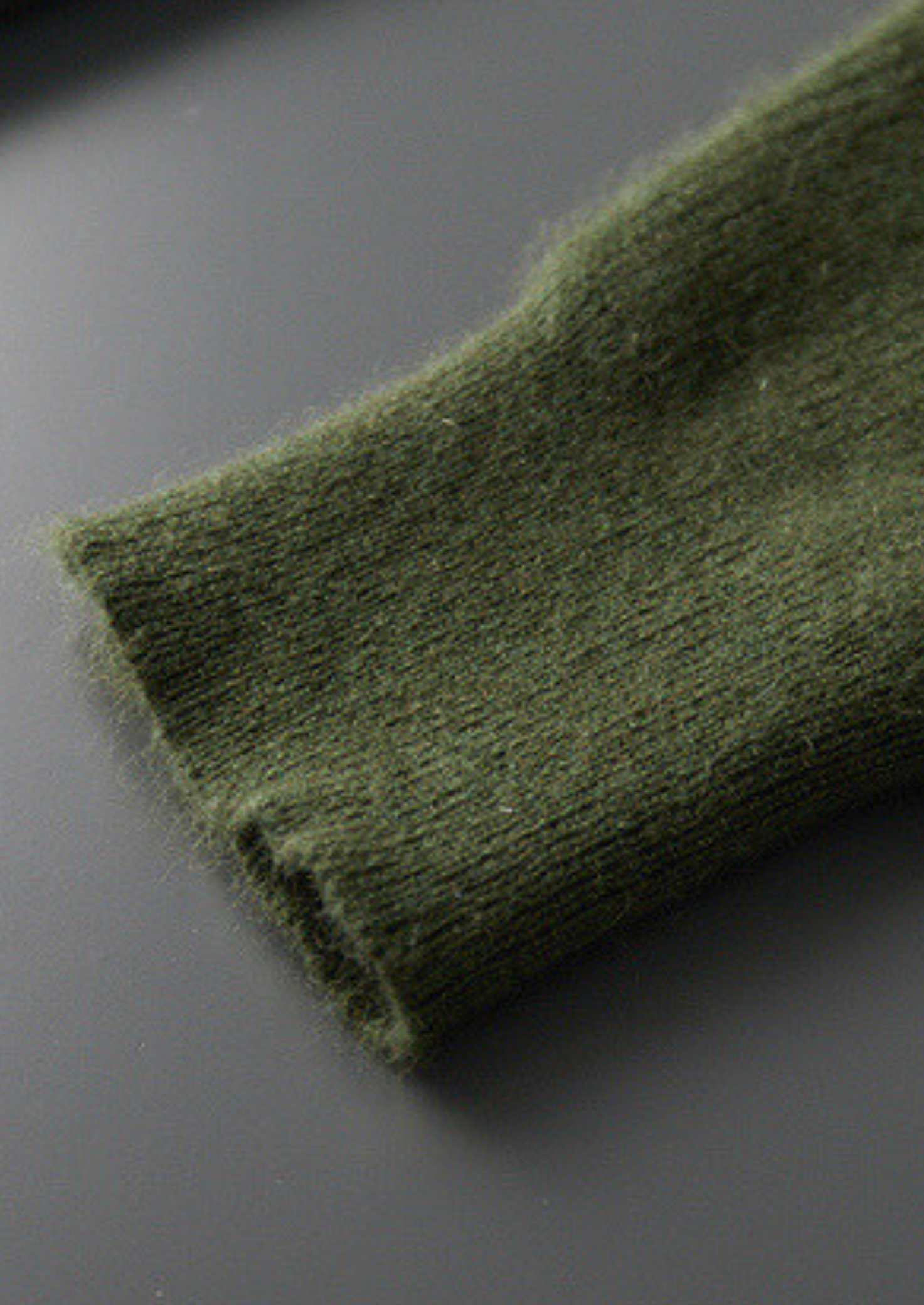 PURE CASHMERE OLIVE RIBBED HALF ZIP