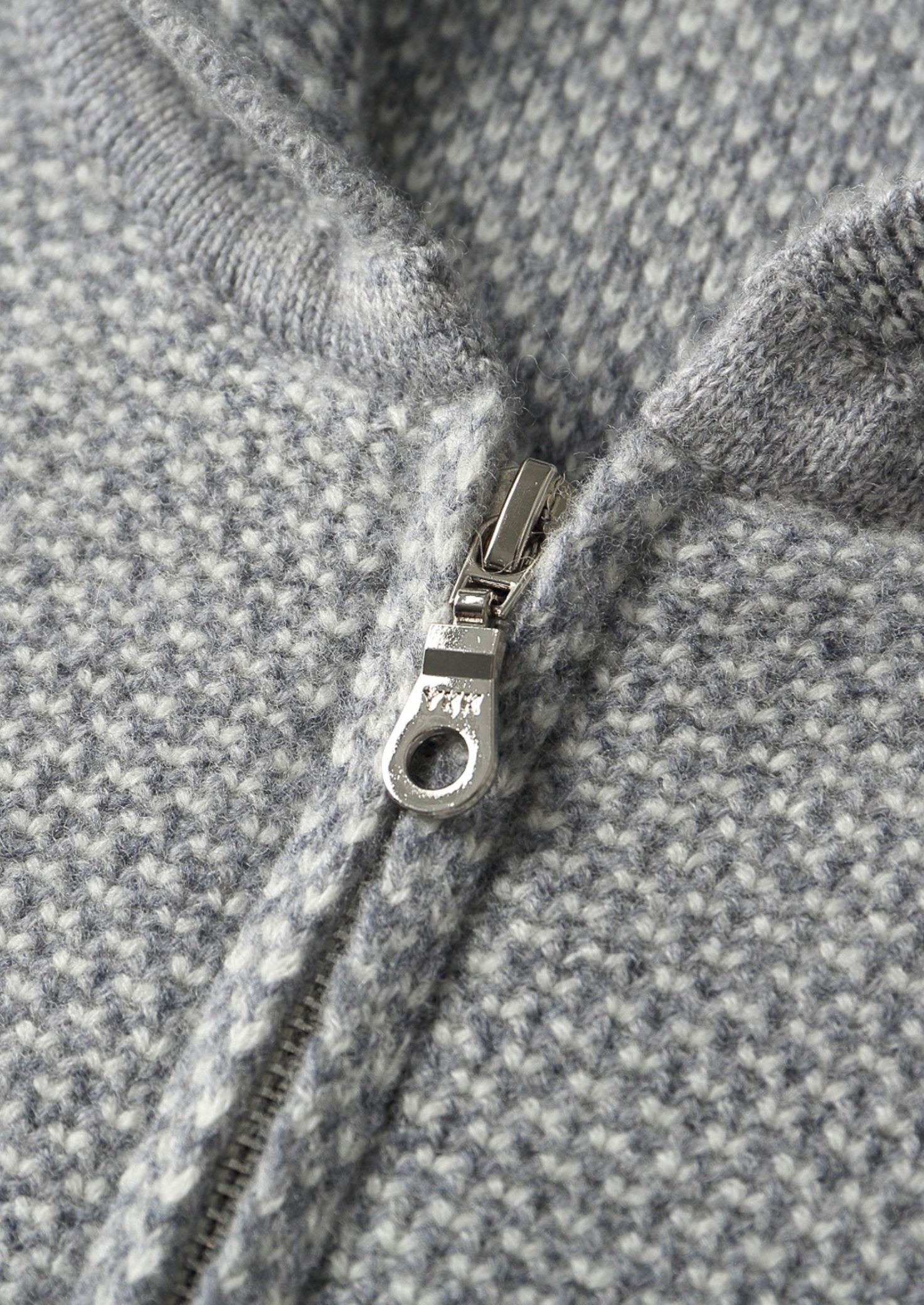 Pure Extra-Fine Merino Wool Light Gray Jaquard Set
