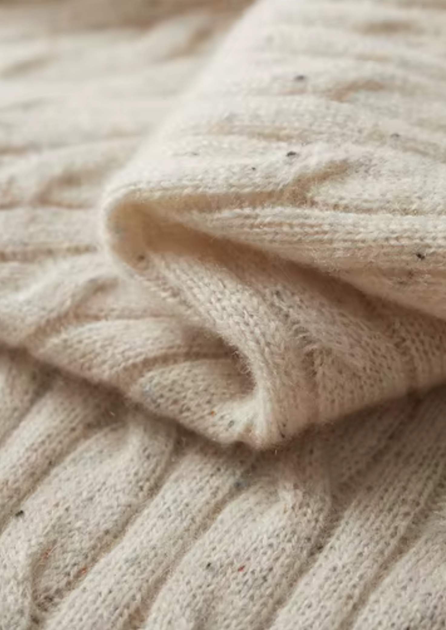 PURE EXTRA-FINE MERINO WOOL NEPPED CABLE CREWNECK