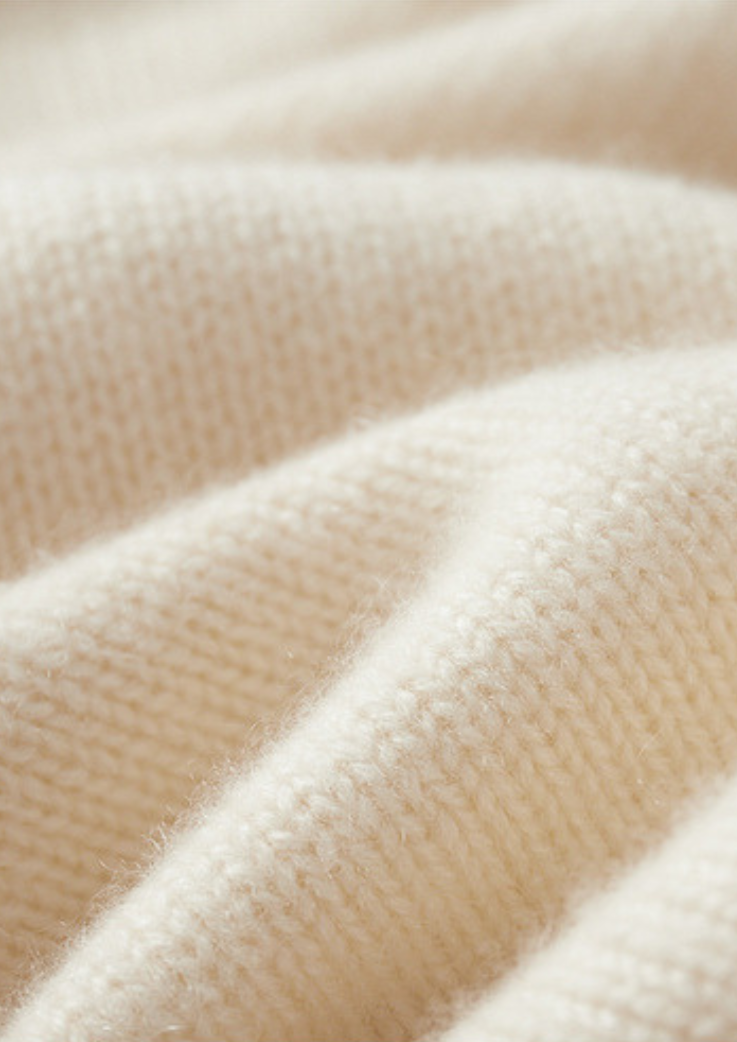 PURE CASHMERE IVORY ESSENTIAL ROLLNECK