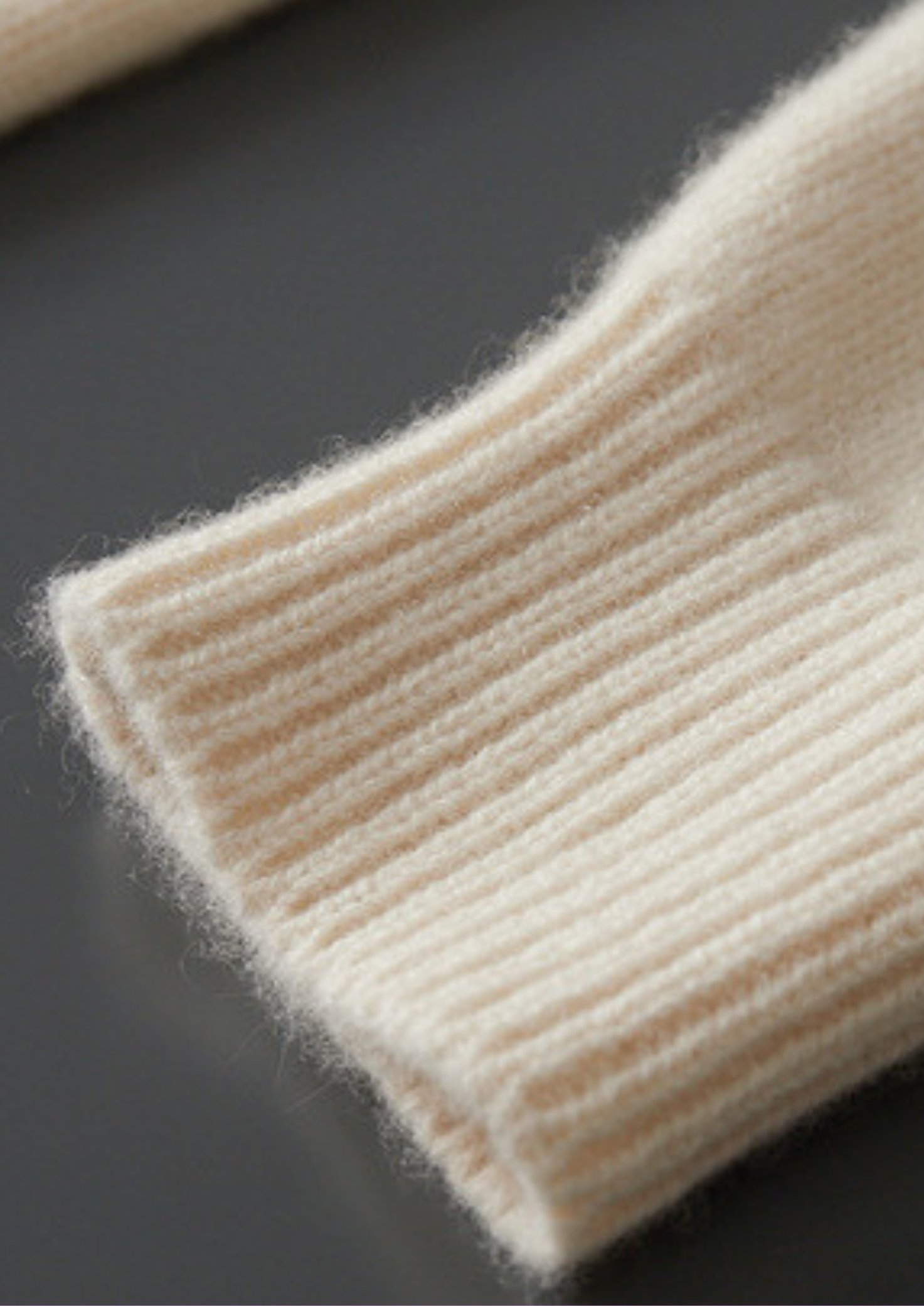 PURE CASHMERE IVORY ESSENTIAL ROLLNECK