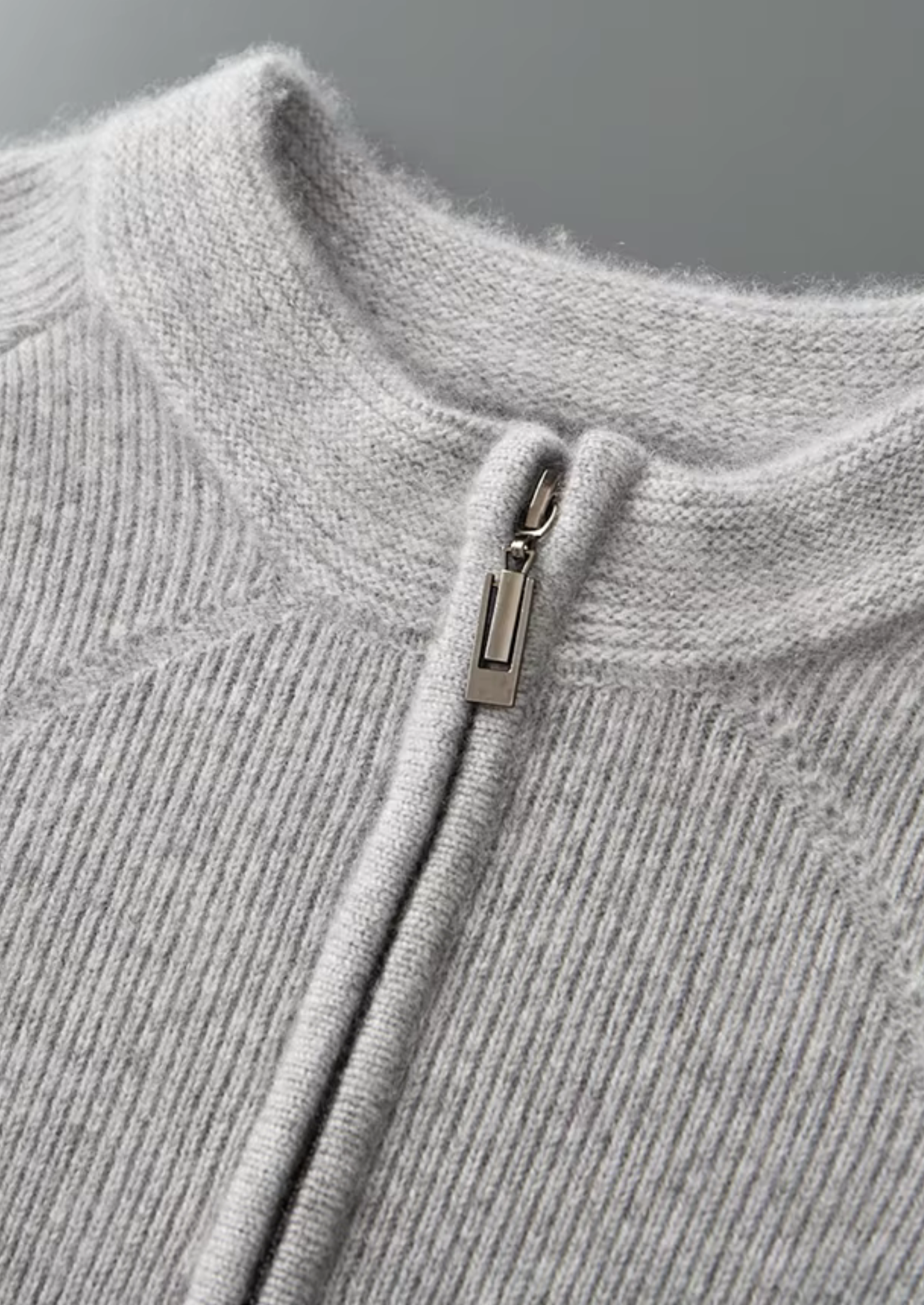 PURE EXTRA-FINE MERINO WOOL RIBBED ZIP CARDIGAN
