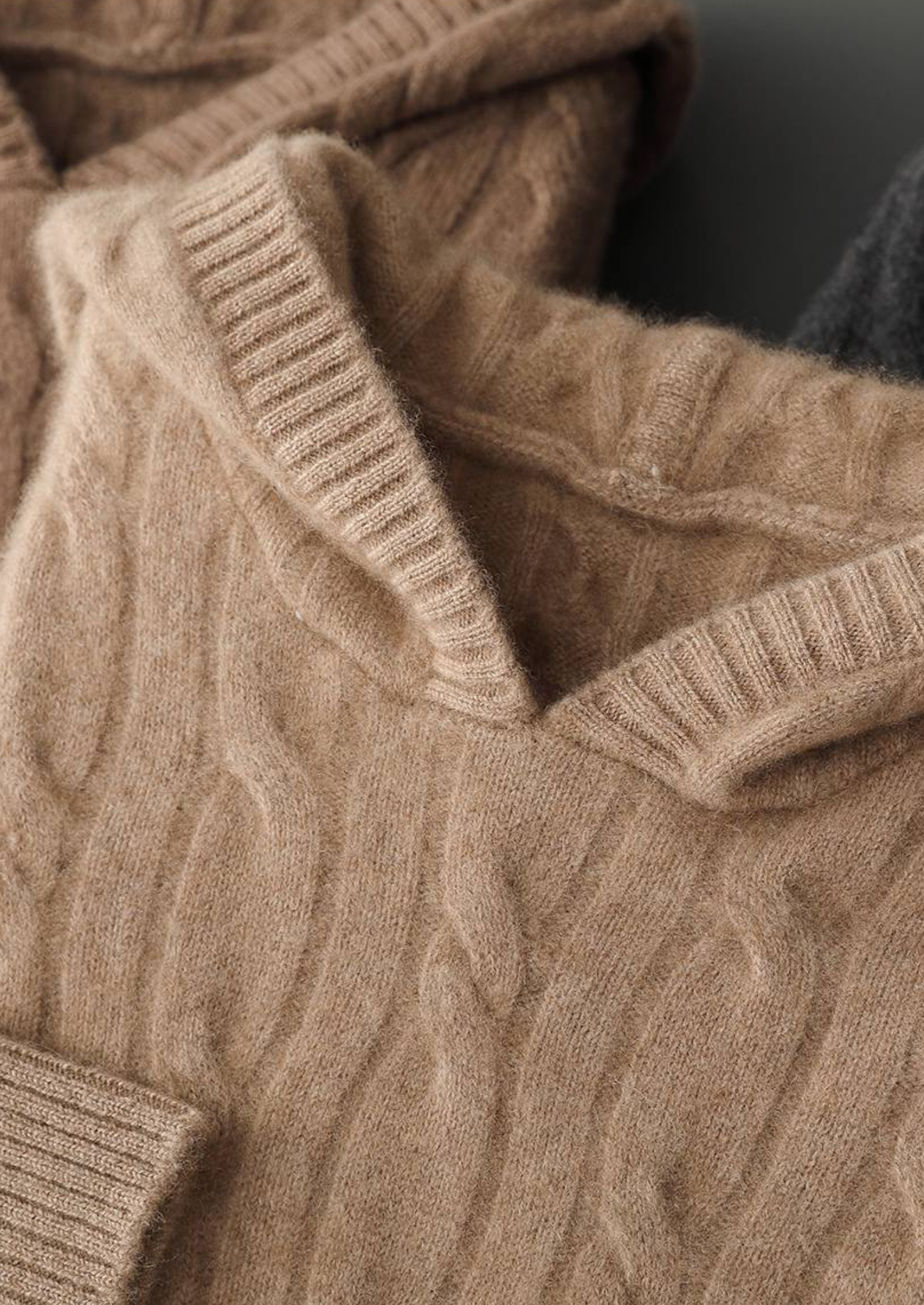 PURE CASHMERE SAND CABLE KNIT HOODIE