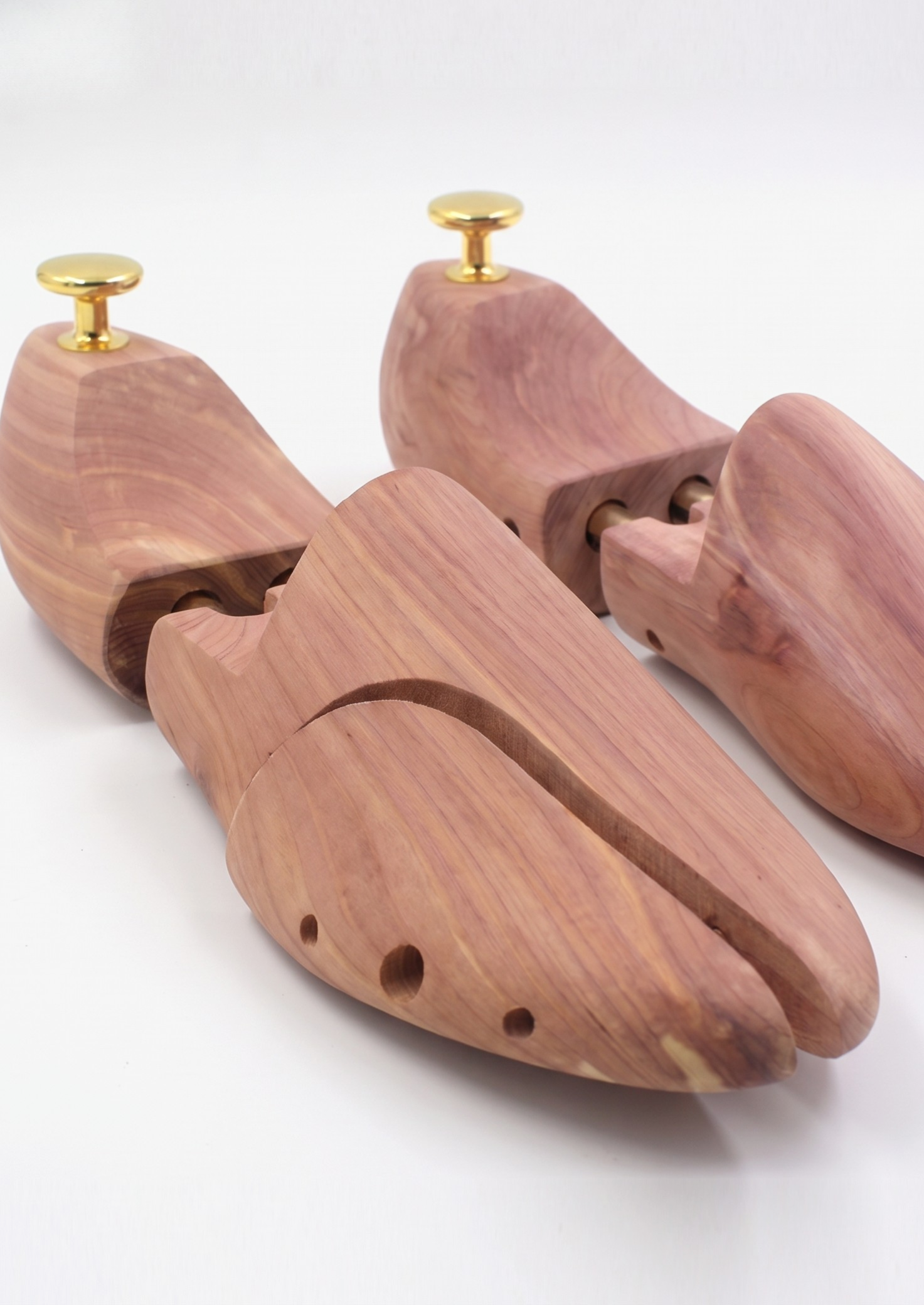 CEDAR SHOE TREES
