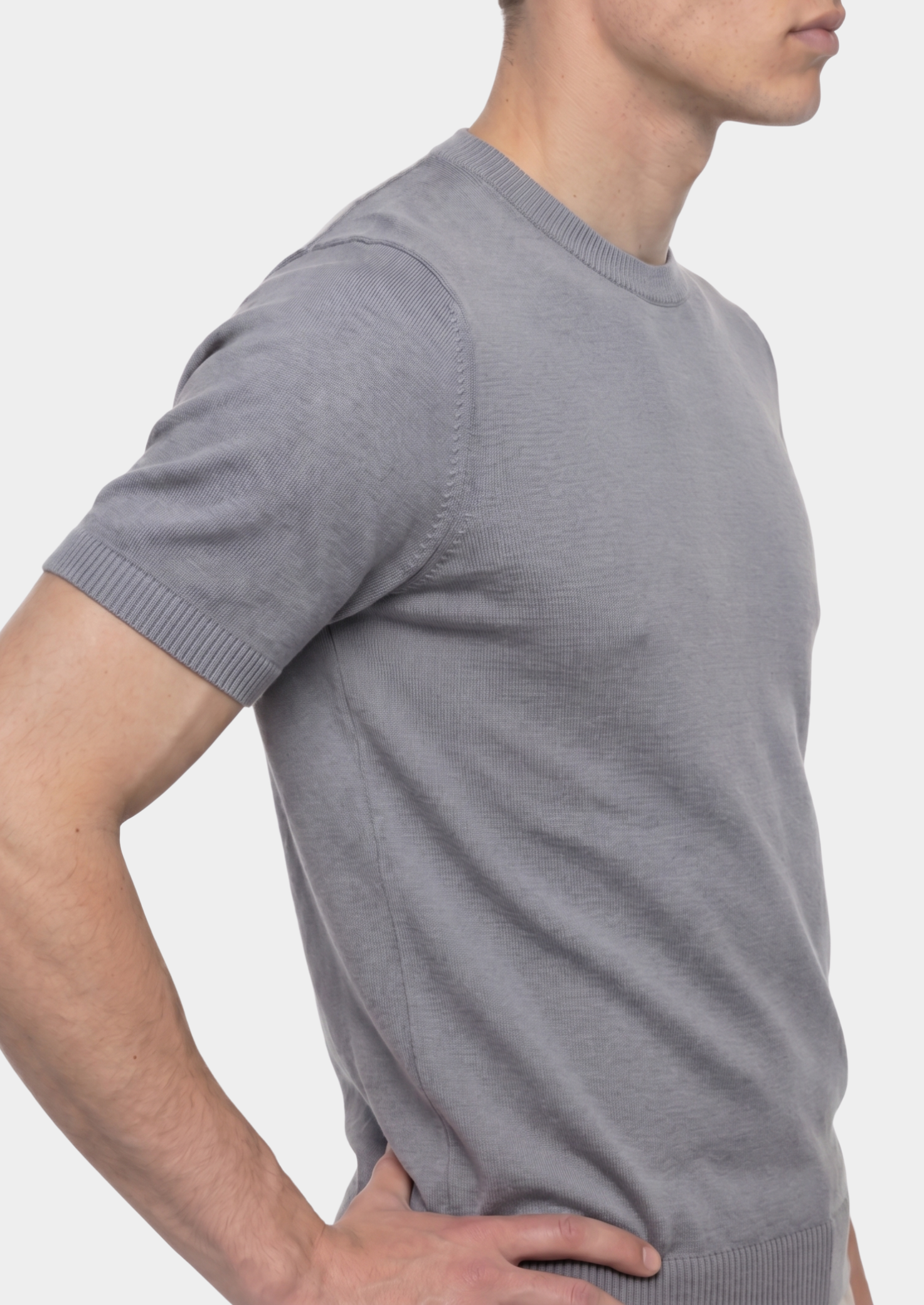 ESSENTIAL FOG GRAY KNITTED CREWNECK T-SHIRT