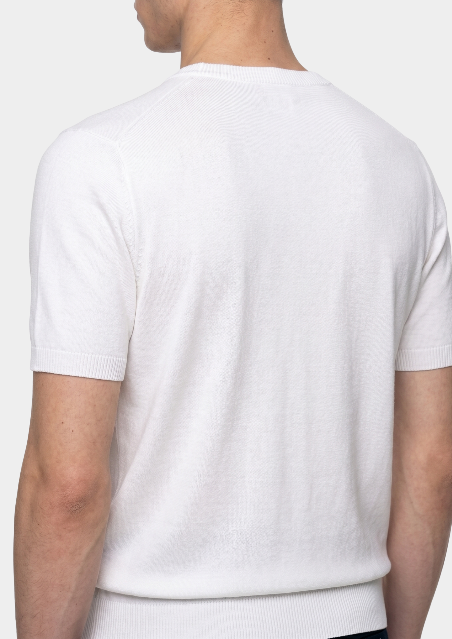 ESSENTIAL WHITE KNITTED CREWNECK T-SHIRT