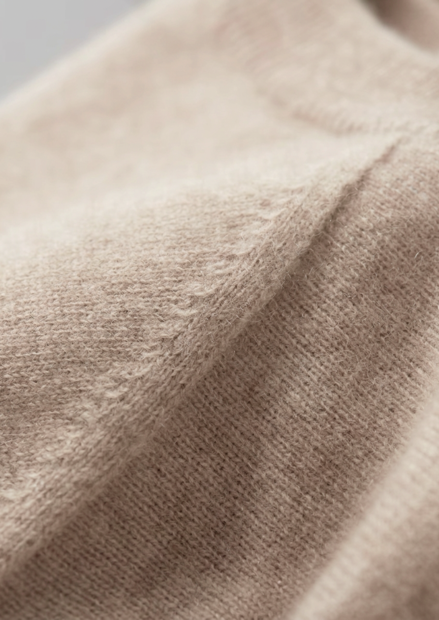 Premium Cashmere Classic Crewneck T-Shirt - Ivory Mocha