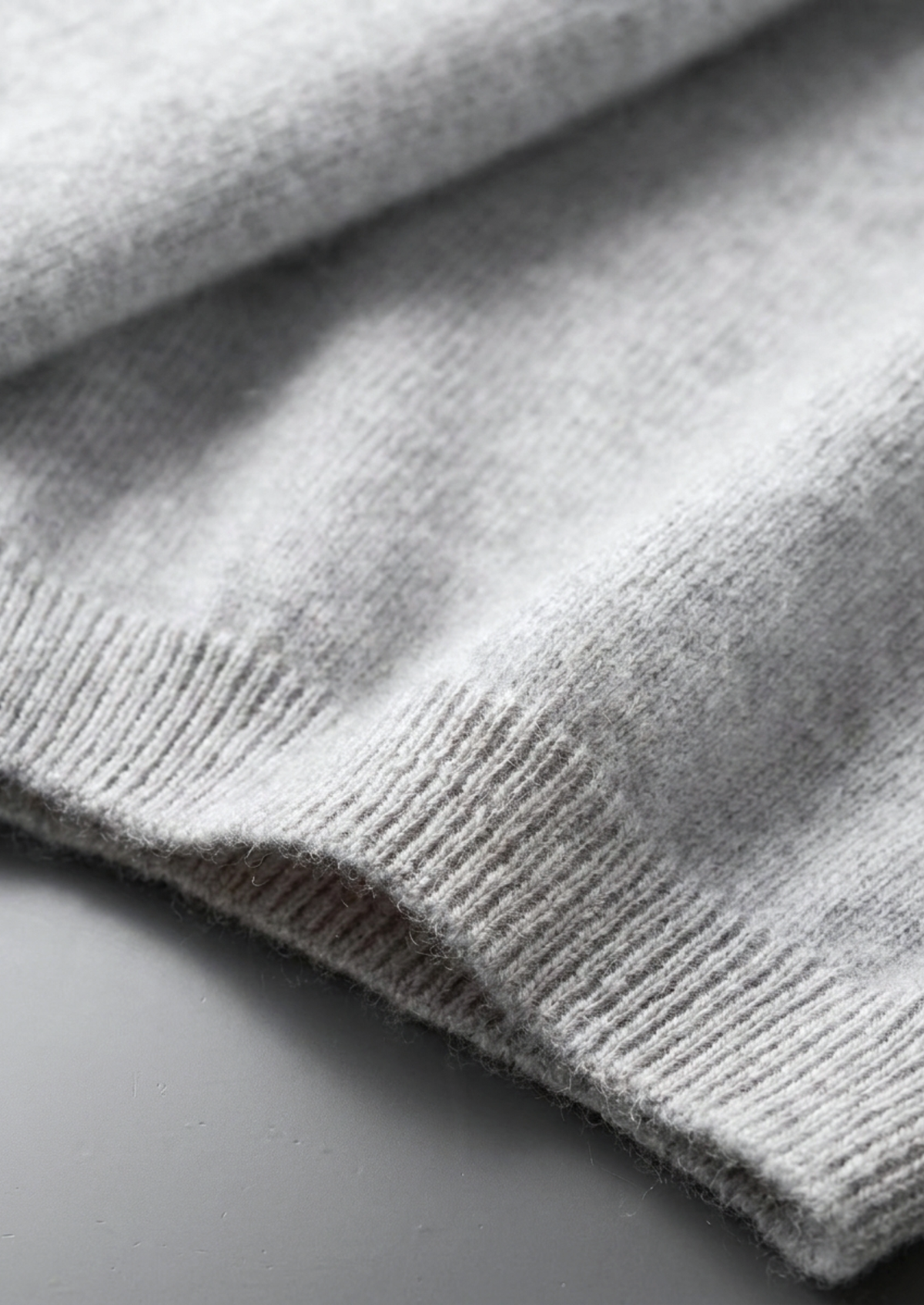 Premium Cashmere Classic Crewneck T-Shirt - Light Gray