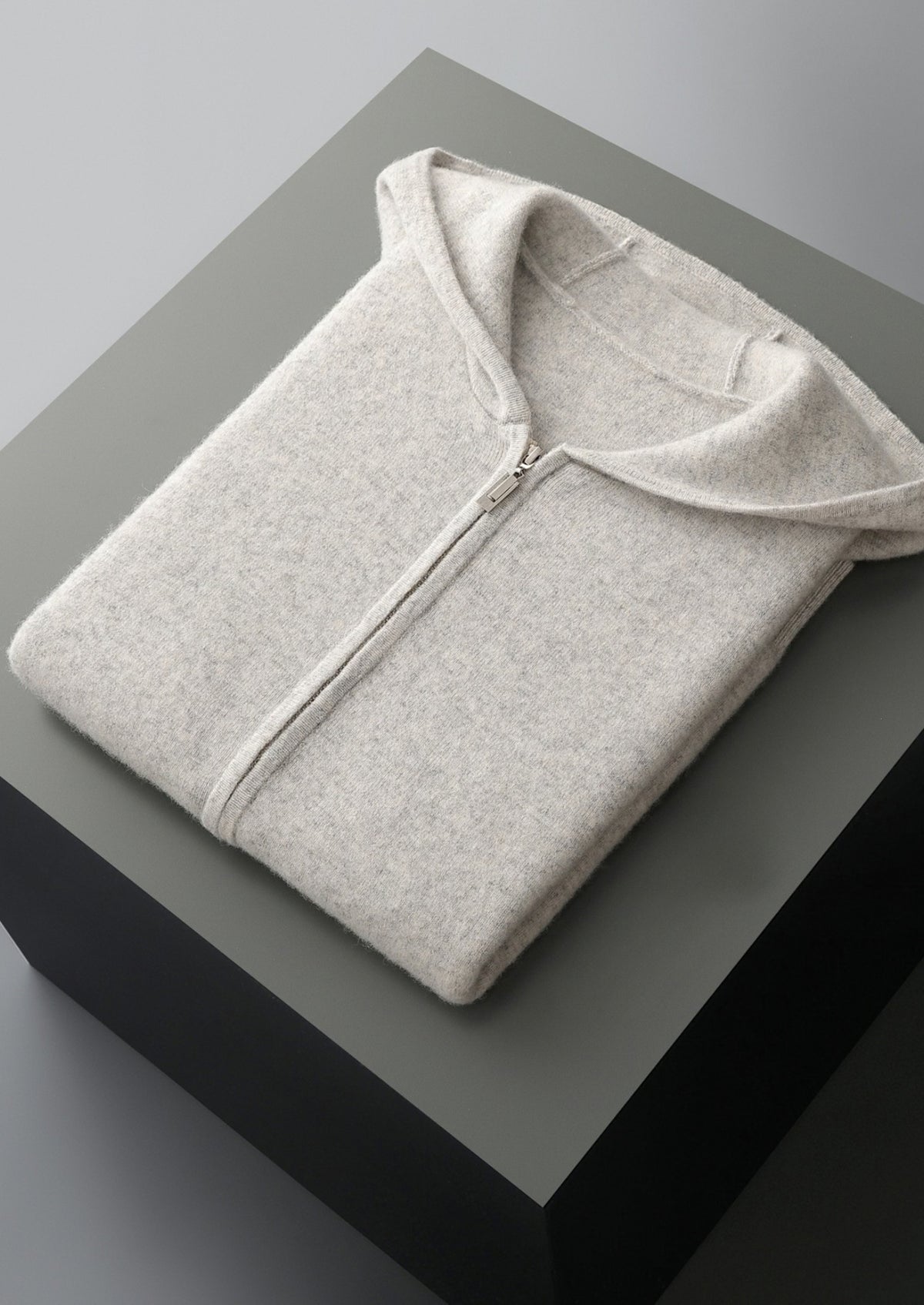 Pure Extra-Fine Merino Wool Hooded Zipper Vest