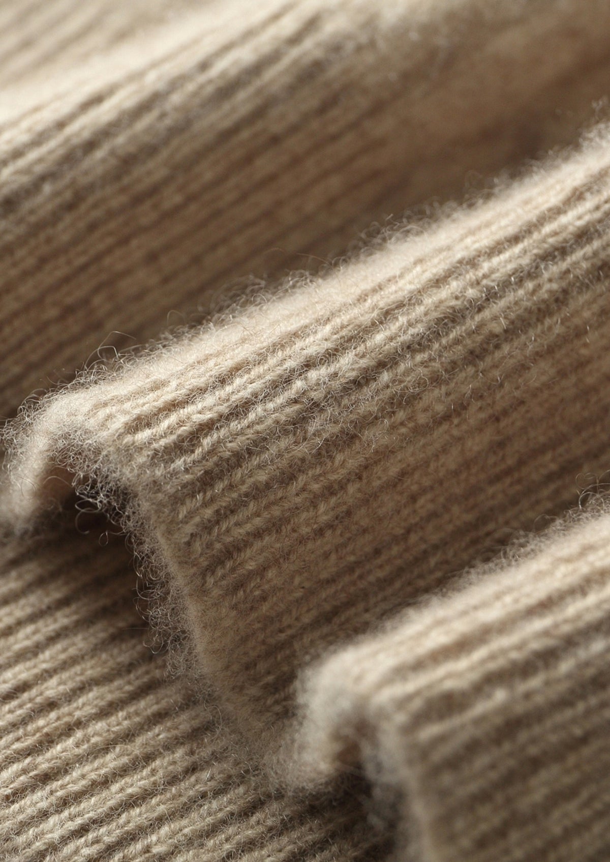 Pure Extra-Fine Merino Wool Cable Knit Zip Cardigan