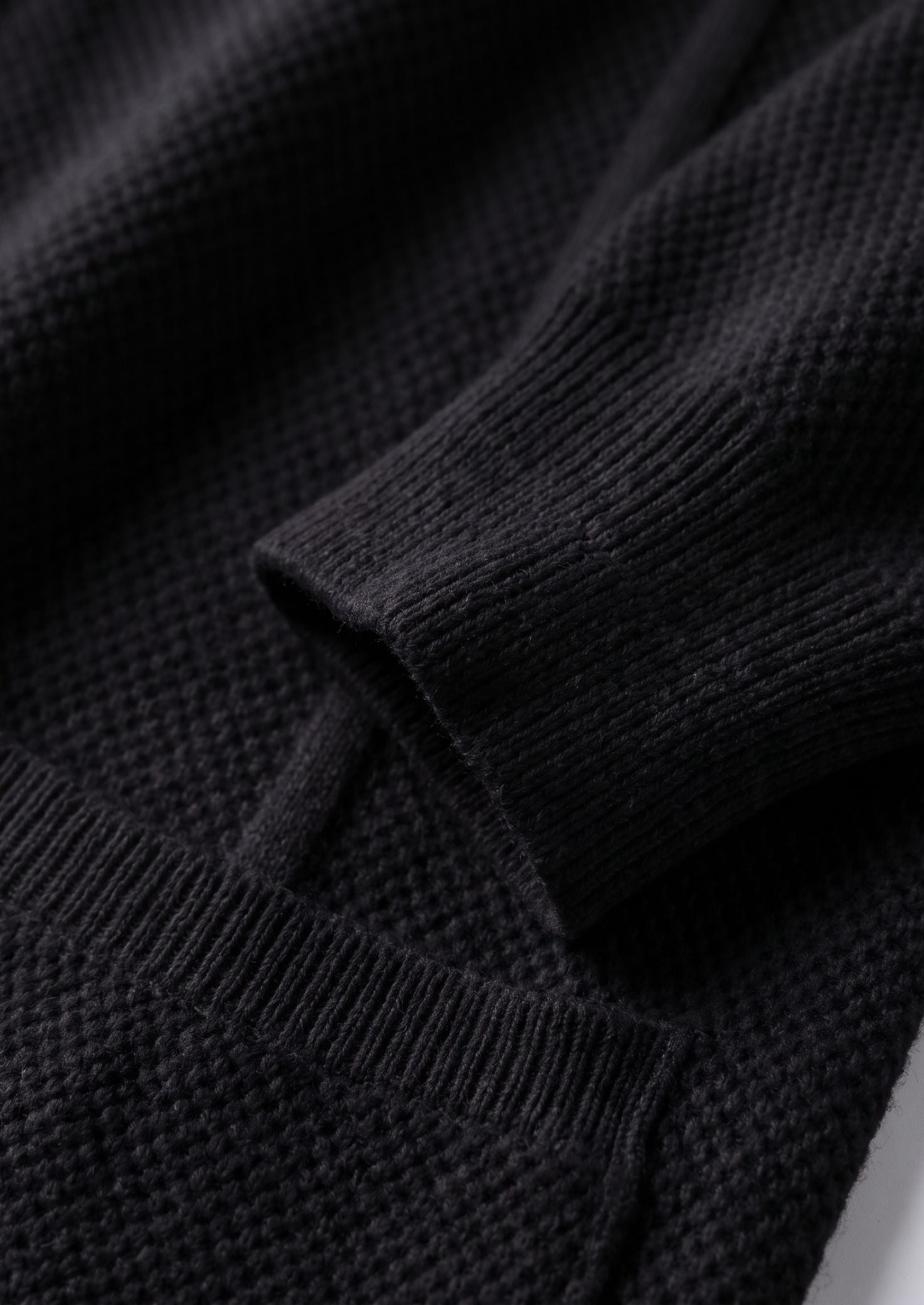 Pure Extra-Fine Merino Wool Black Button Overshirt