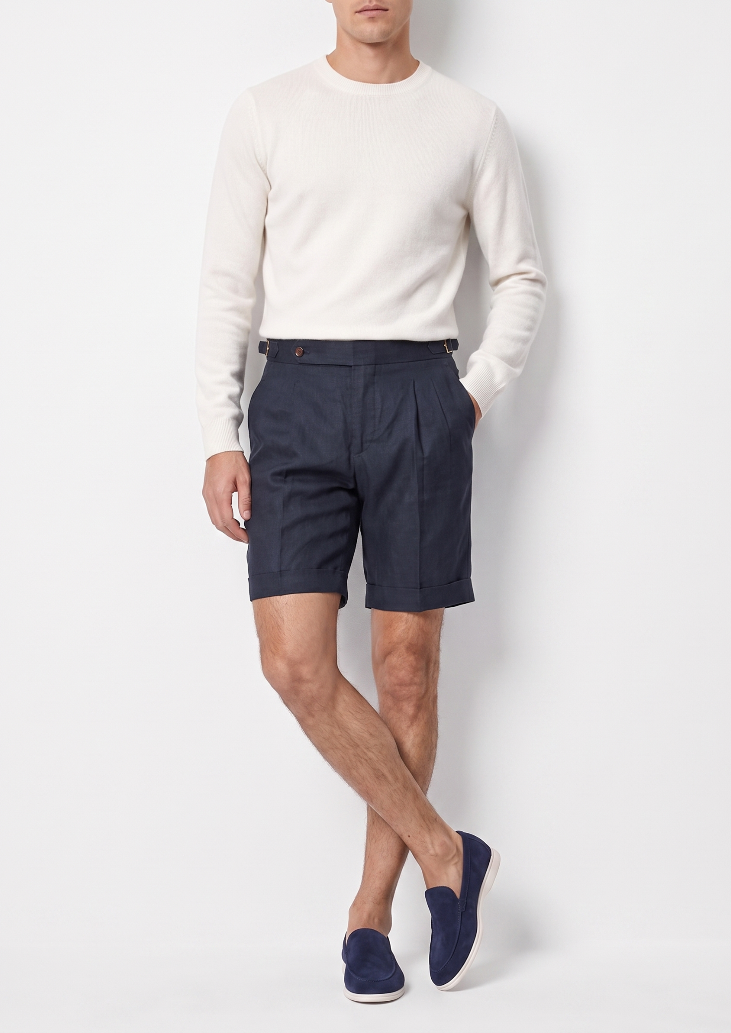 NAVY BLUE PLEATED LINEN SEASIDE SHORTS