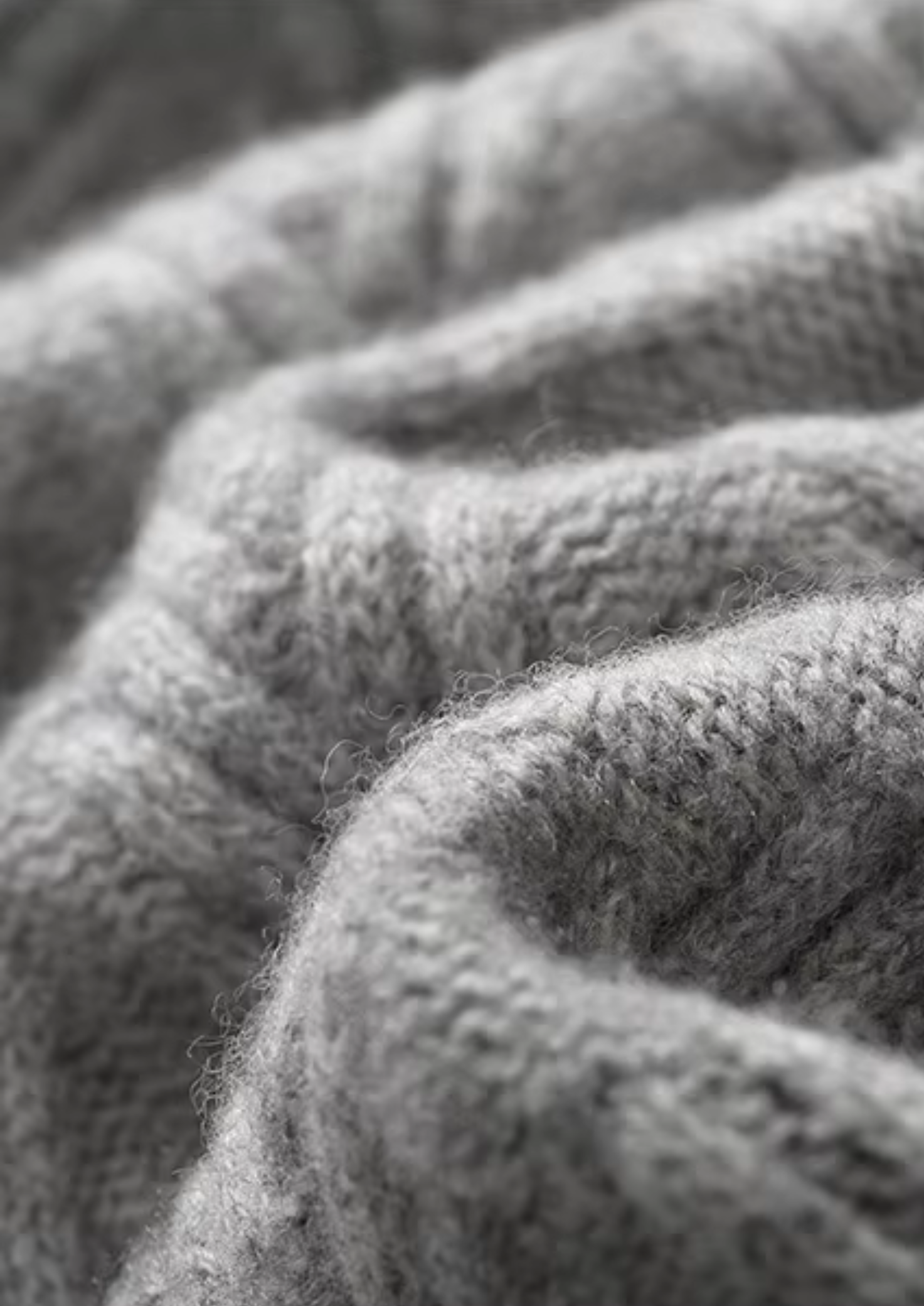 PURE EXTRA-FINE MERINO WOOL HERRINGBONE CREWNECK