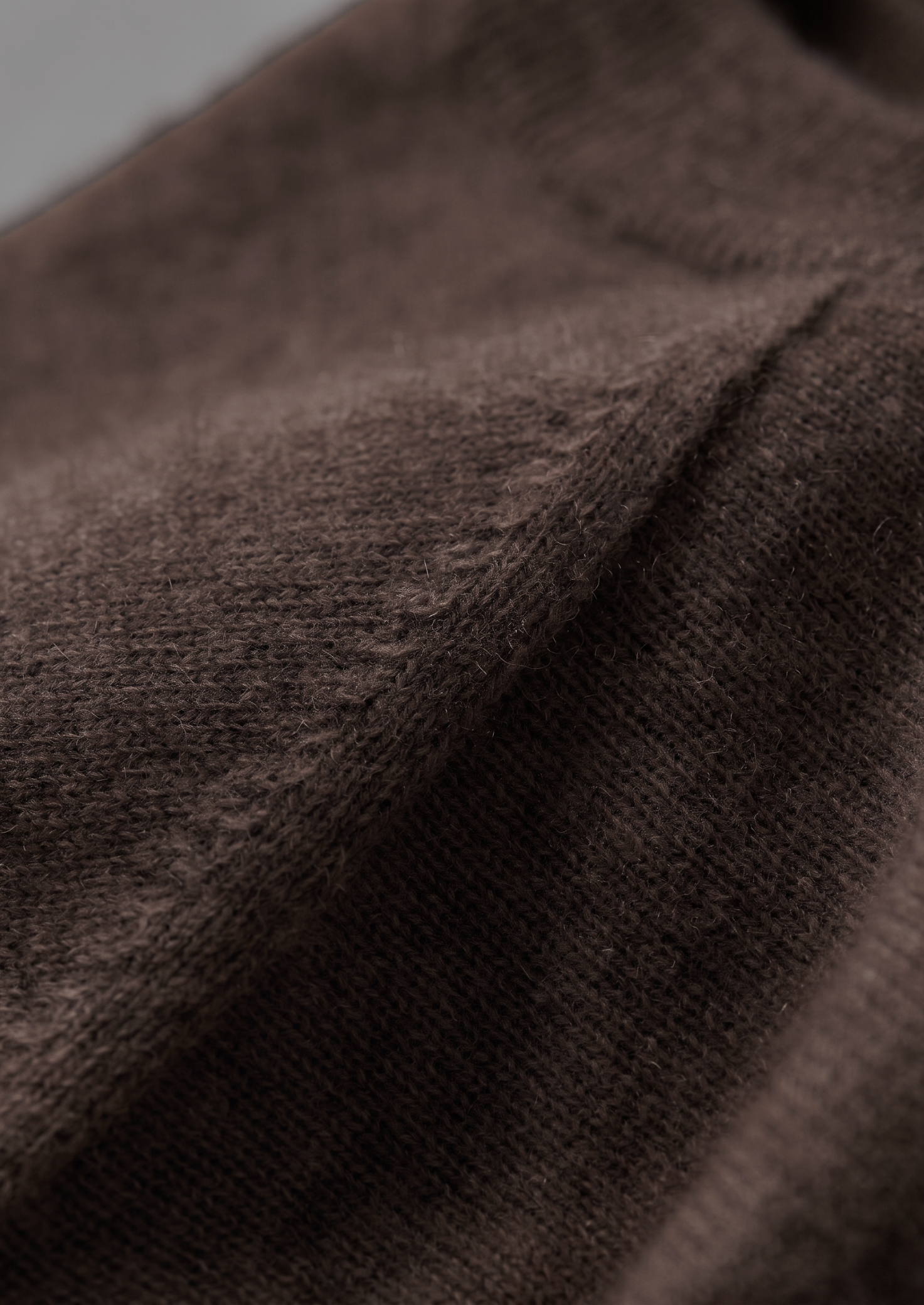 Premium Cashmere Classic Crewneck T-Shirt - Dark Brown