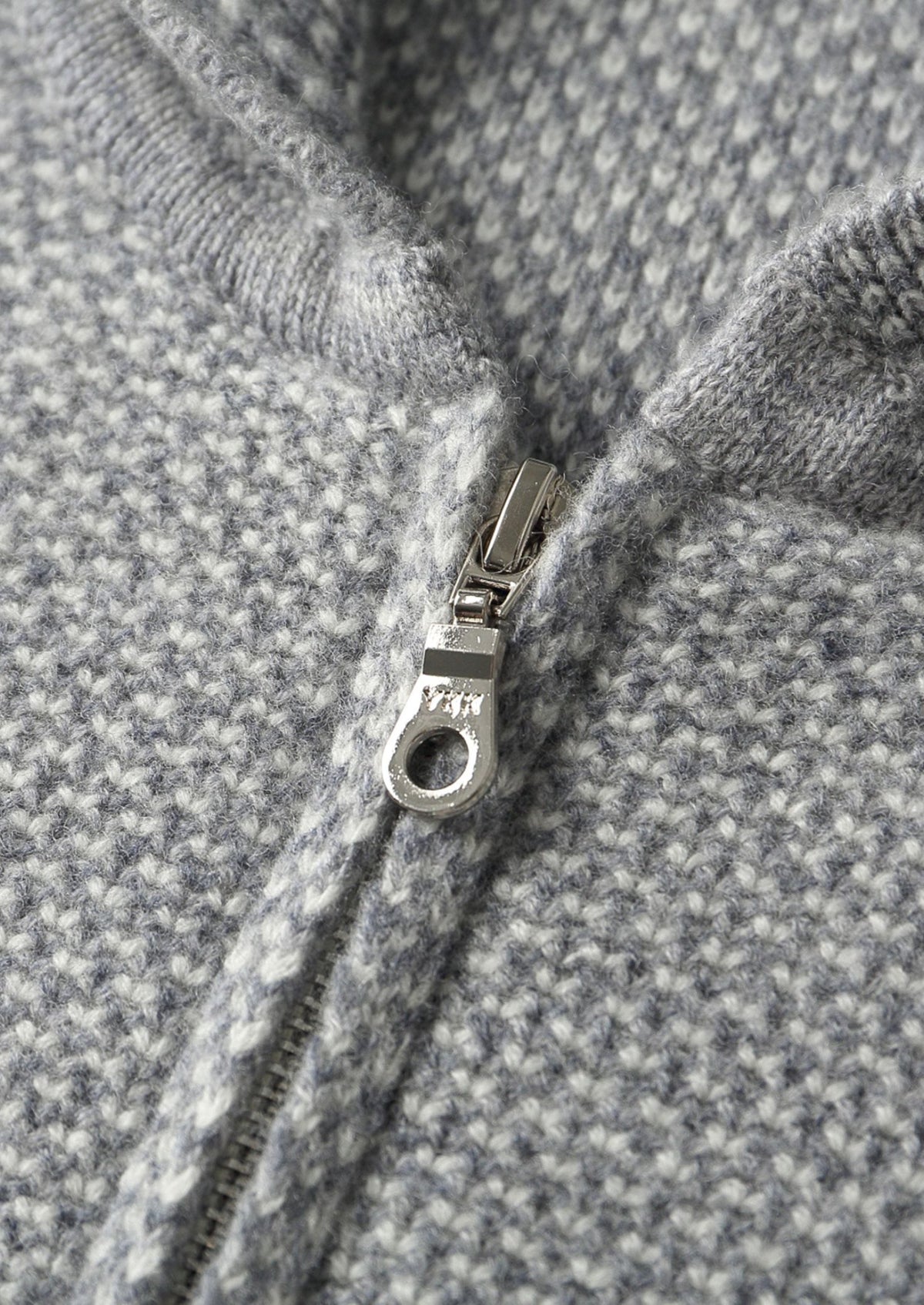 Pure Extra-Fine Merino Wool Light Gray Jaquard Set