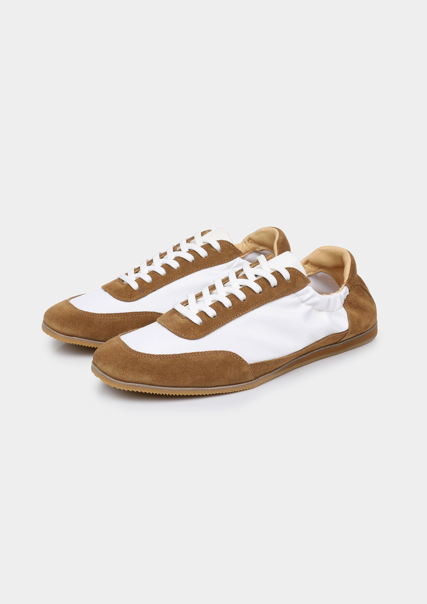 Monaco Caramel Slip-On Retro Runner