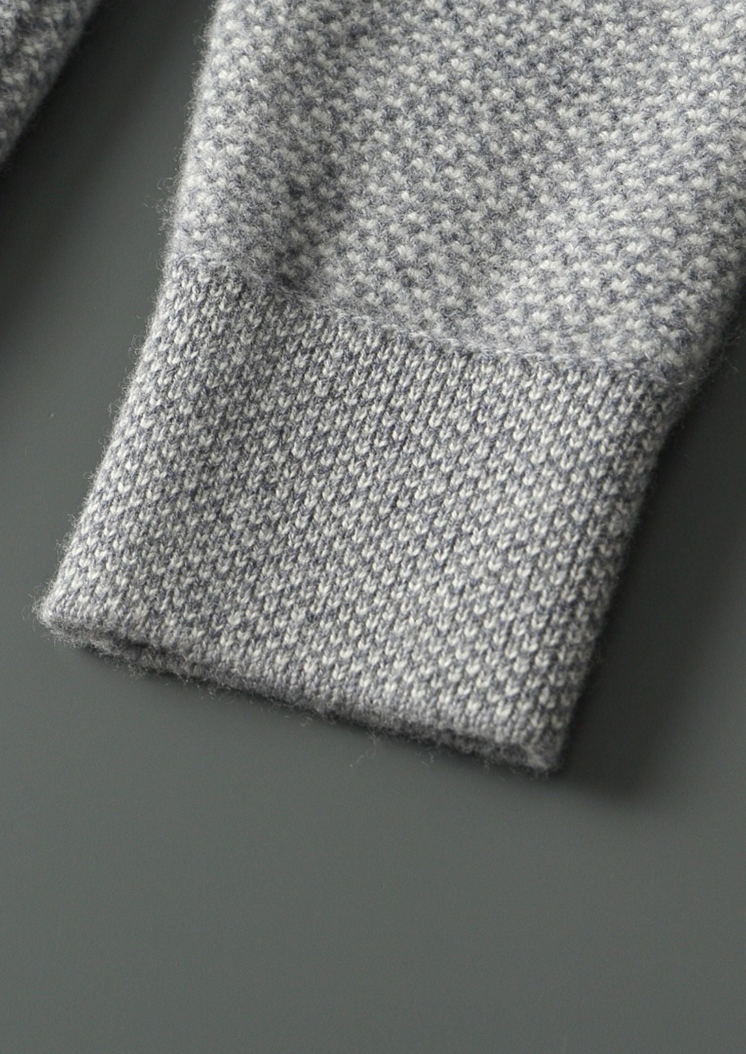 Pure Extra-Fine Merino Wool Light Gray Jaquard Set