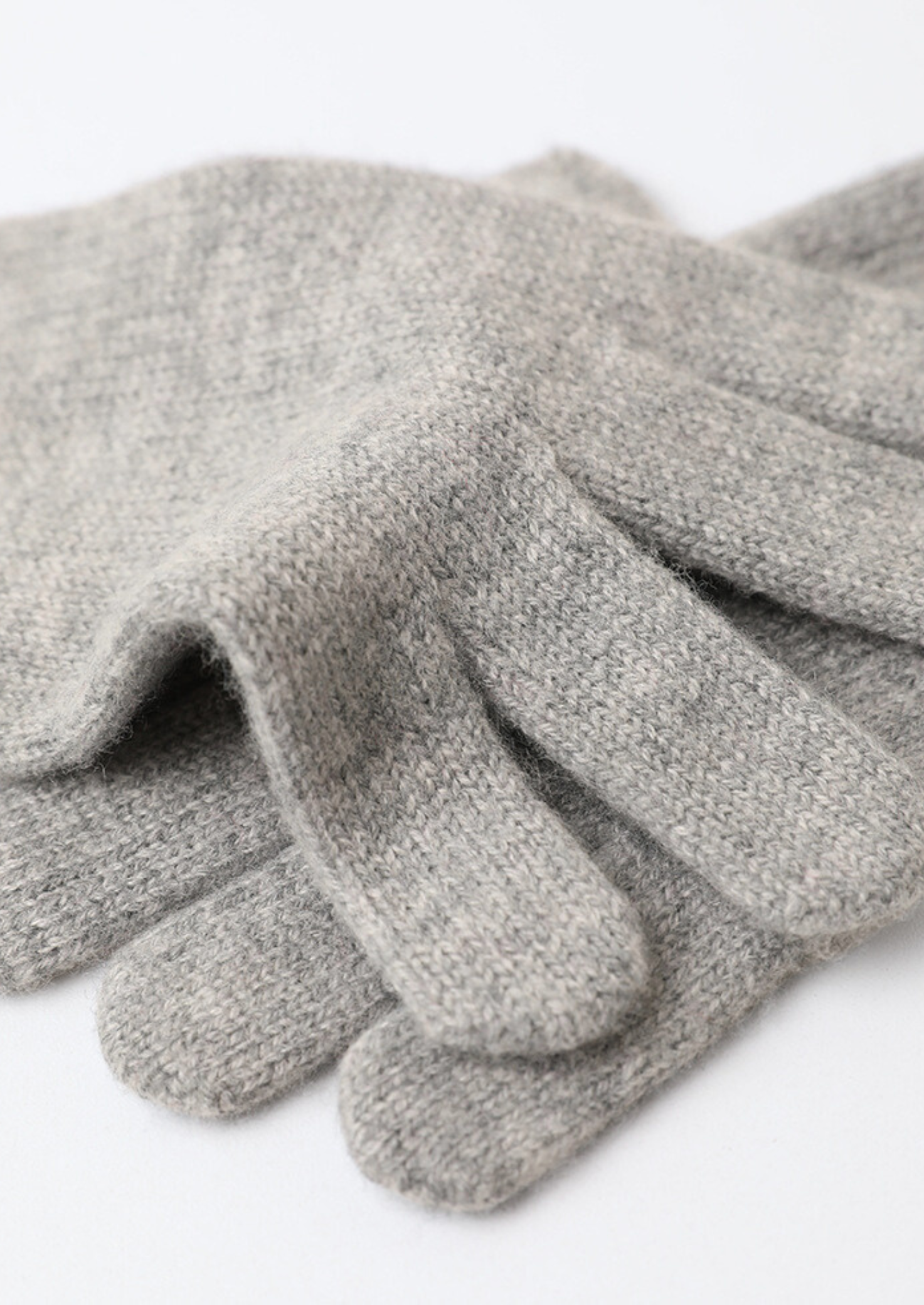 PURE EXTRA-FINE MERINO WOOL WINTERTIME ESSENTIALS - LIGHT GRAY