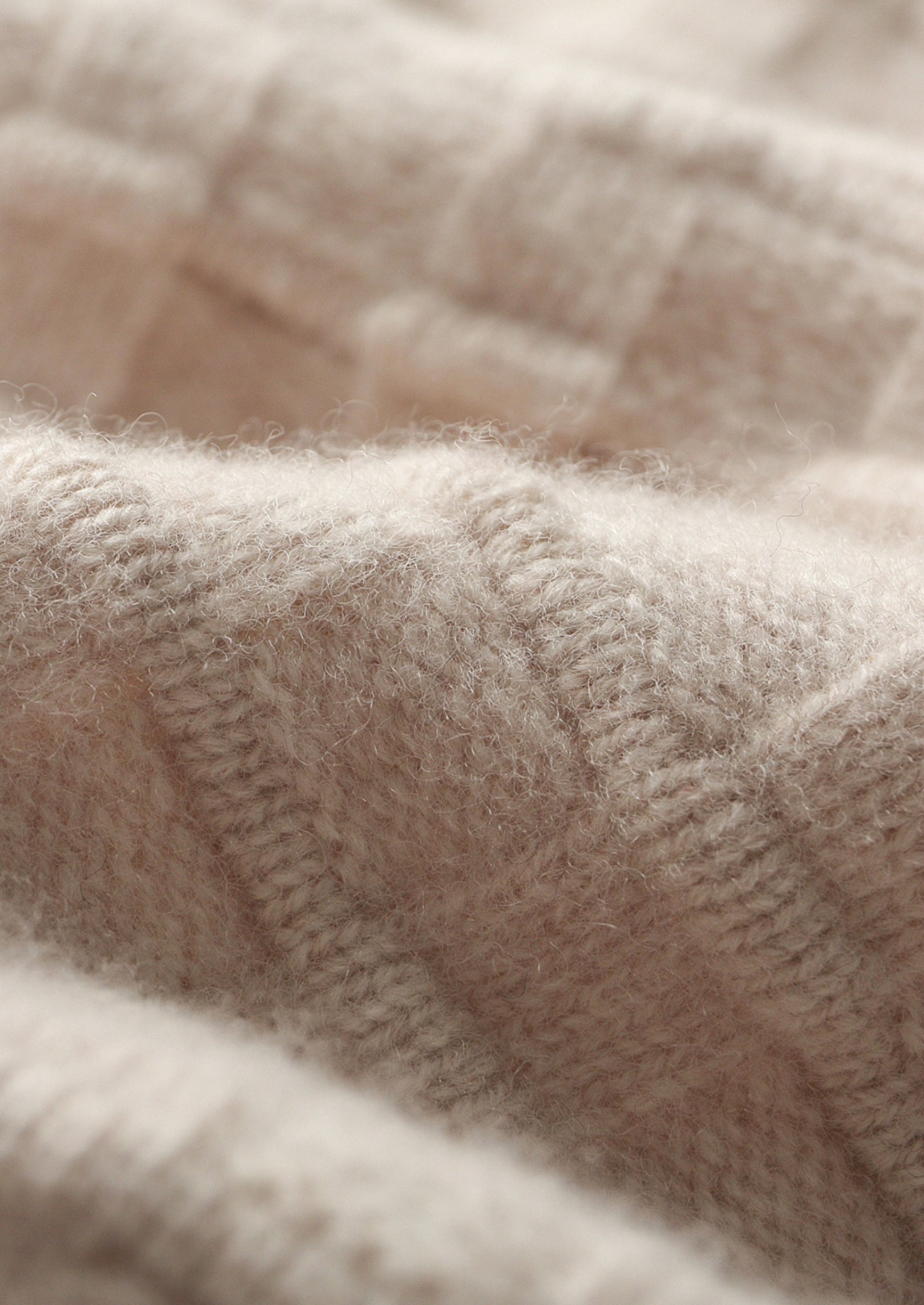 Pure Extra-Fine Merino Wool Textured Hoodie