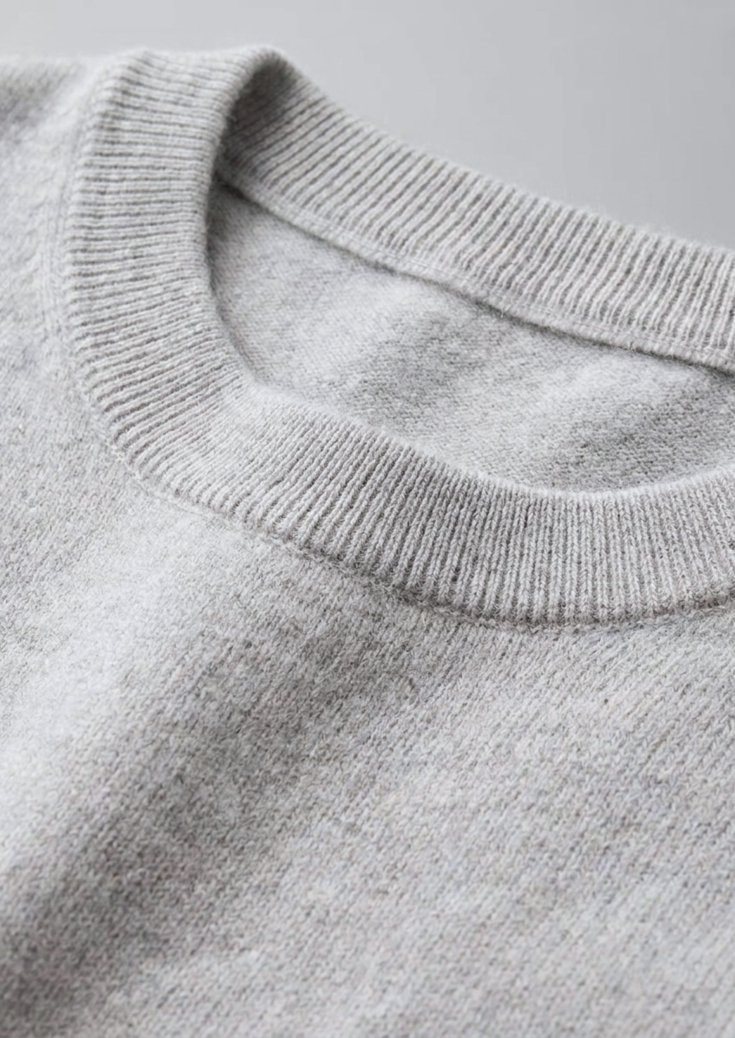 Premium Cashmere Classic Crewneck T-Shirt - Light Gray