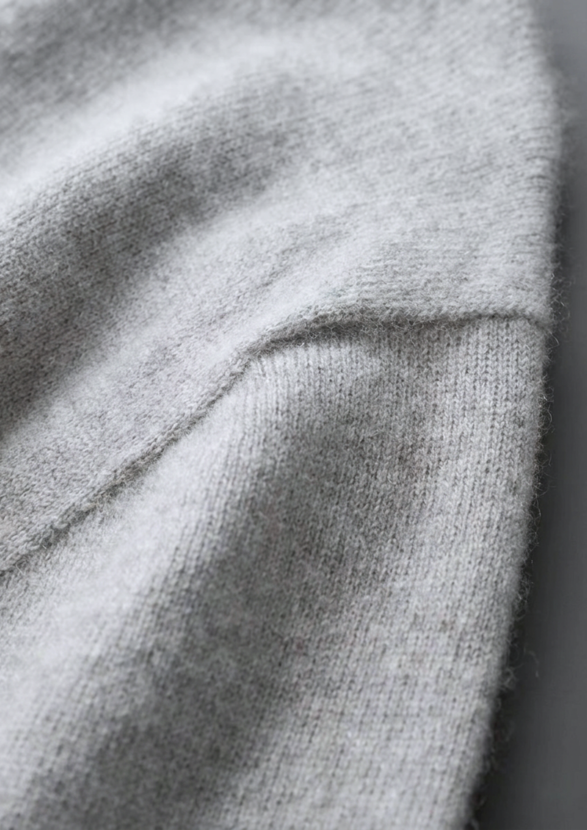 Premium Cashmere Classic Crewneck T-Shirt - Light Gray
