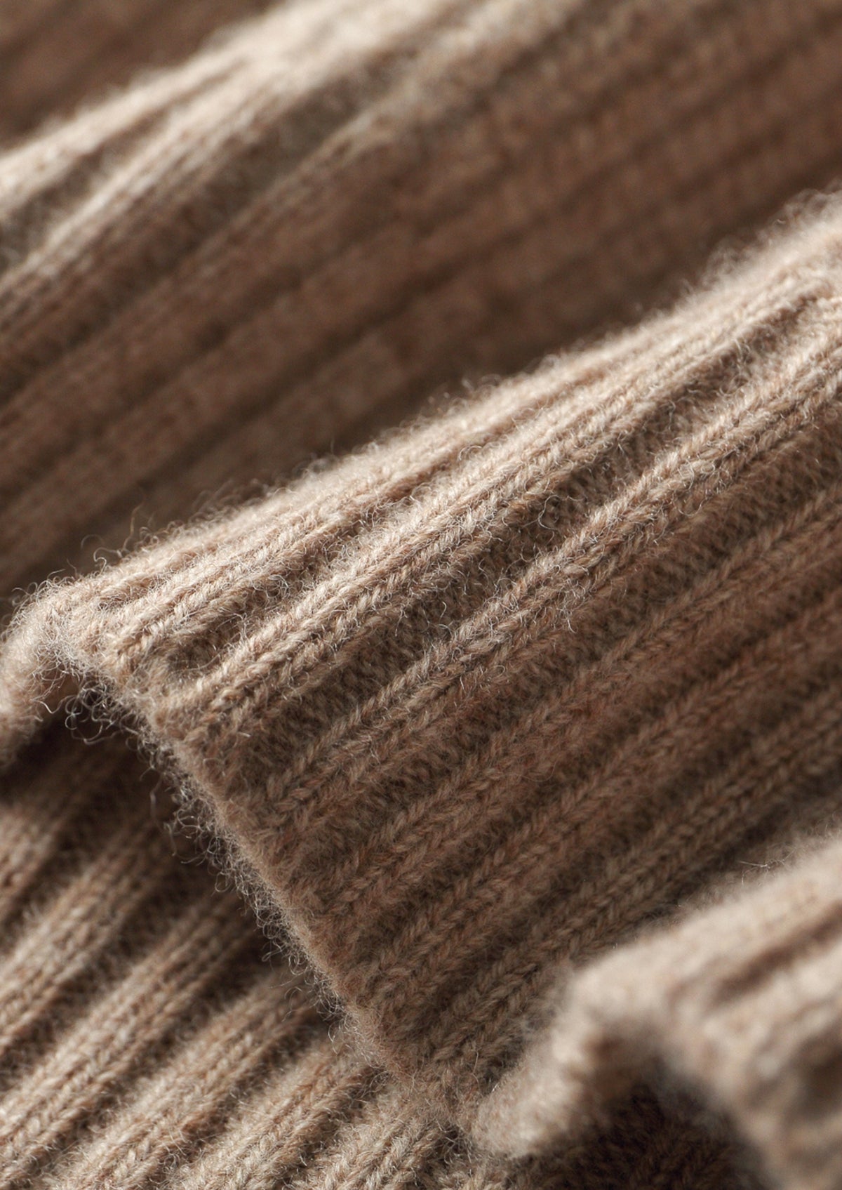 Pure Extra-Fine Merino Wool Ribbed Funnel Neck