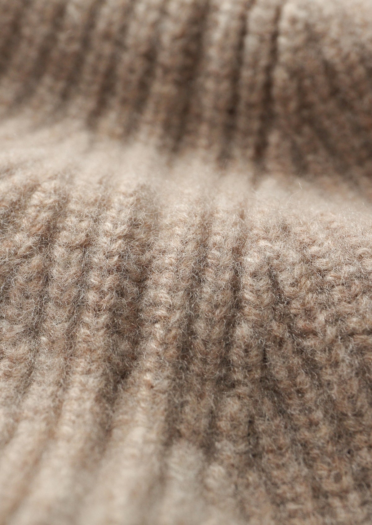Pure Extra-Fine Merino Wool Ribbed Funnel Neck