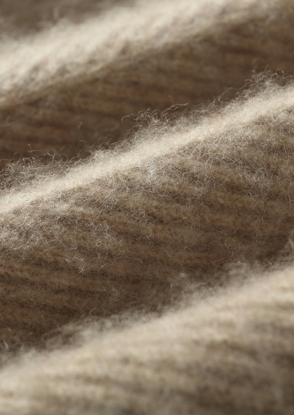 Pure Extra-Fine Merino Wool Herringbone Quarter Zip Sweater