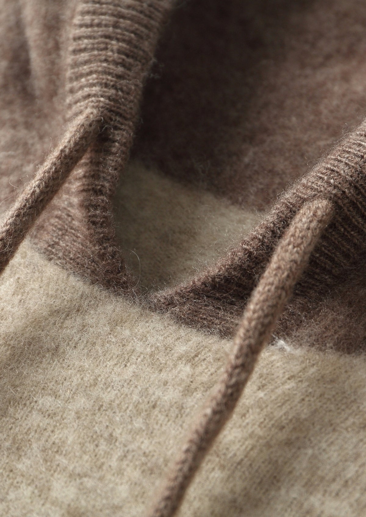 Pure Extra-Fine Merino Wool Two-Tone Leisure Hoodie