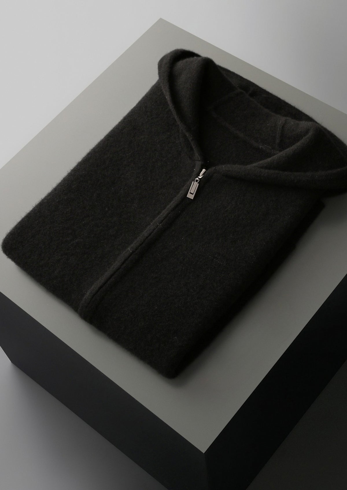 Pure Extra-Fine Merino Wool Hooded Zipper Vest