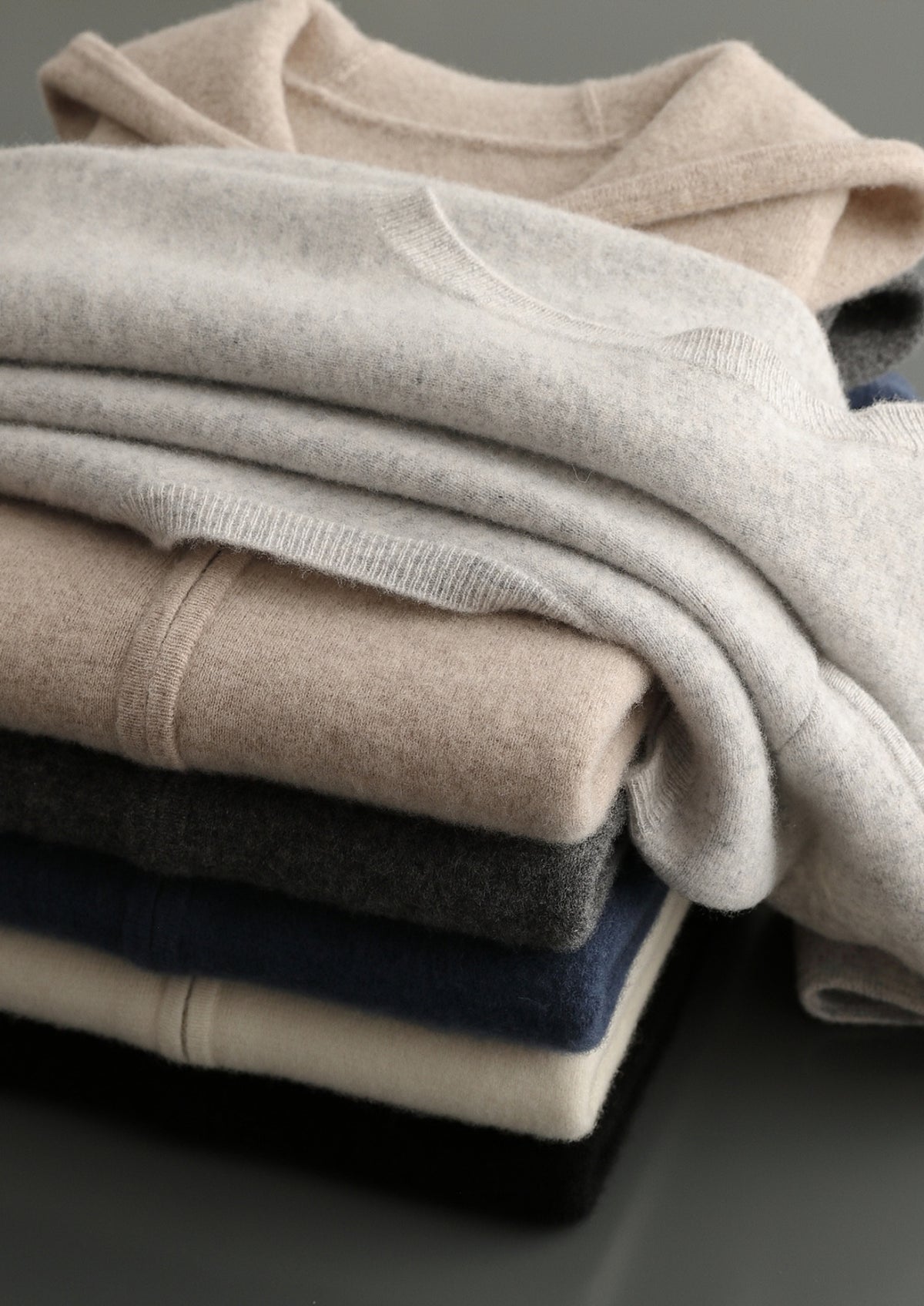 Pure Extra-Fine Merino Wool Hooded Zipper Vest